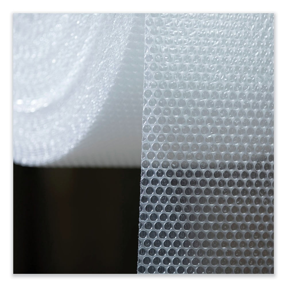 Universal 4087902 12 in. x 30 ft. 0.5 in. Thick Bubble Packaging Perforated Every 12 in. - Clear (6/Carton)