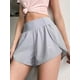 thumbnail image 2 of La yoga pone en cortocircuito a las mujeres que ejecutan los pantalones cortos la ropa de los deportes de secado rápido, gris, M kenally  AP001149-06B, 2 of 7