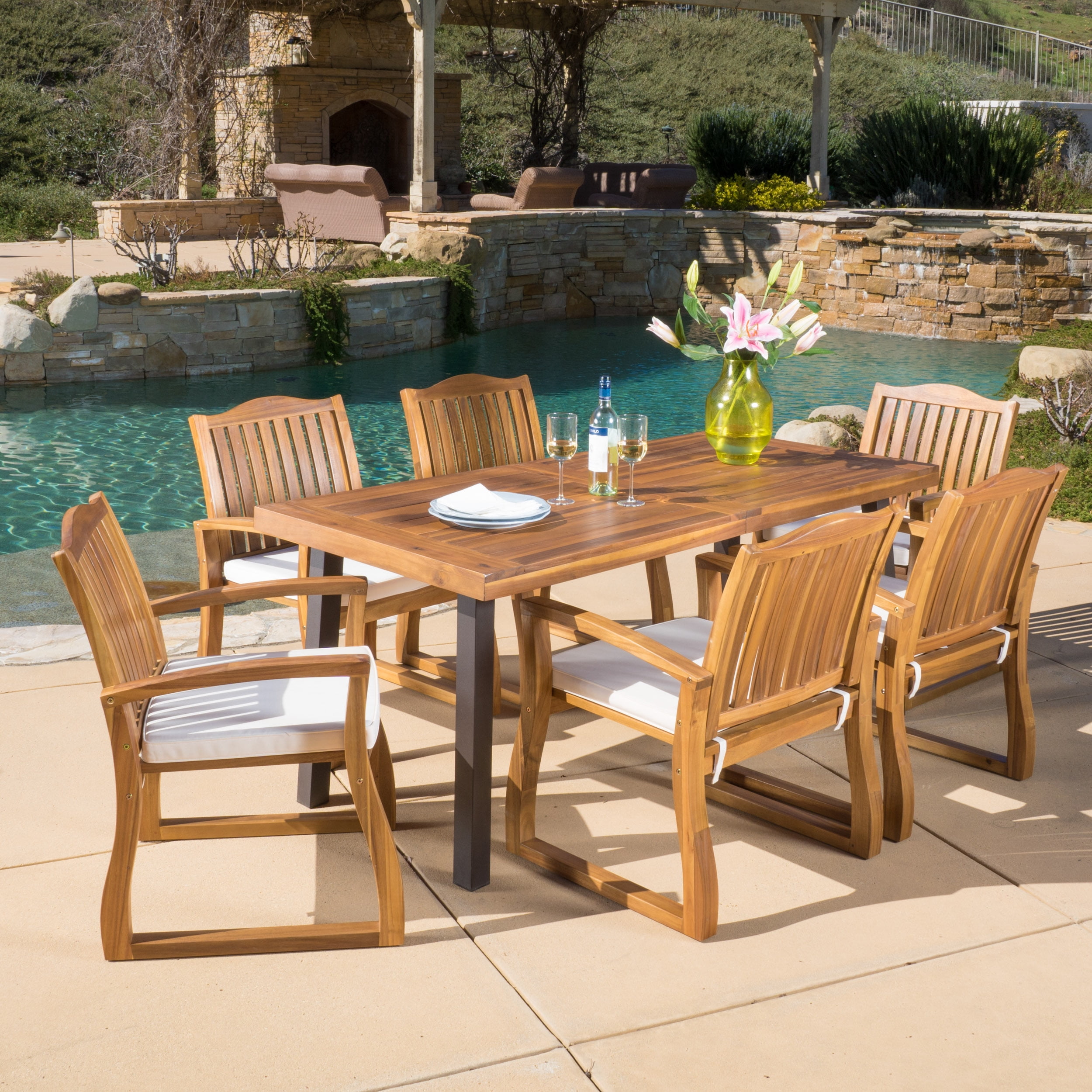 Comfortable Patio Dining Sets For Outdoor Entertaining