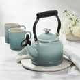 thumbnail image 2 of Tetera Le Creuset esmaltada sobre acero Demi, 1,25 L, oro oliva, 2 of 3