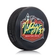thumbnail image 1 of Patrice Bergeron Rondelle Souvenir Classique d'Hiver 2010 des Boston Bruins Signée, 1 of 1