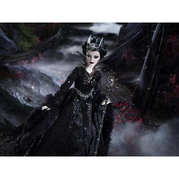 CJF32 Queen of the Dark Forest Barbie Doll 2015 GOLD LABEL Barbie 