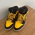 thumbnail image 4 of Jordan 2006 JORDAN 1 RETRO BEGINNING MOMENTS NEW LOVE BLACK/YELLOW MENS 14 -RESTORATION, 4 of 5