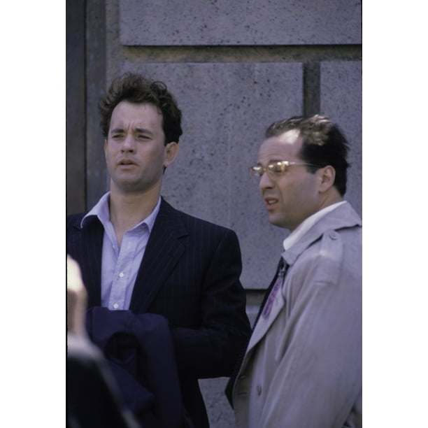 Tom Hanks And Bruce Willis On The Set Of The Bonfire Of The Vanities Photo Print 24 X 30 Walmart Com Walmart Com