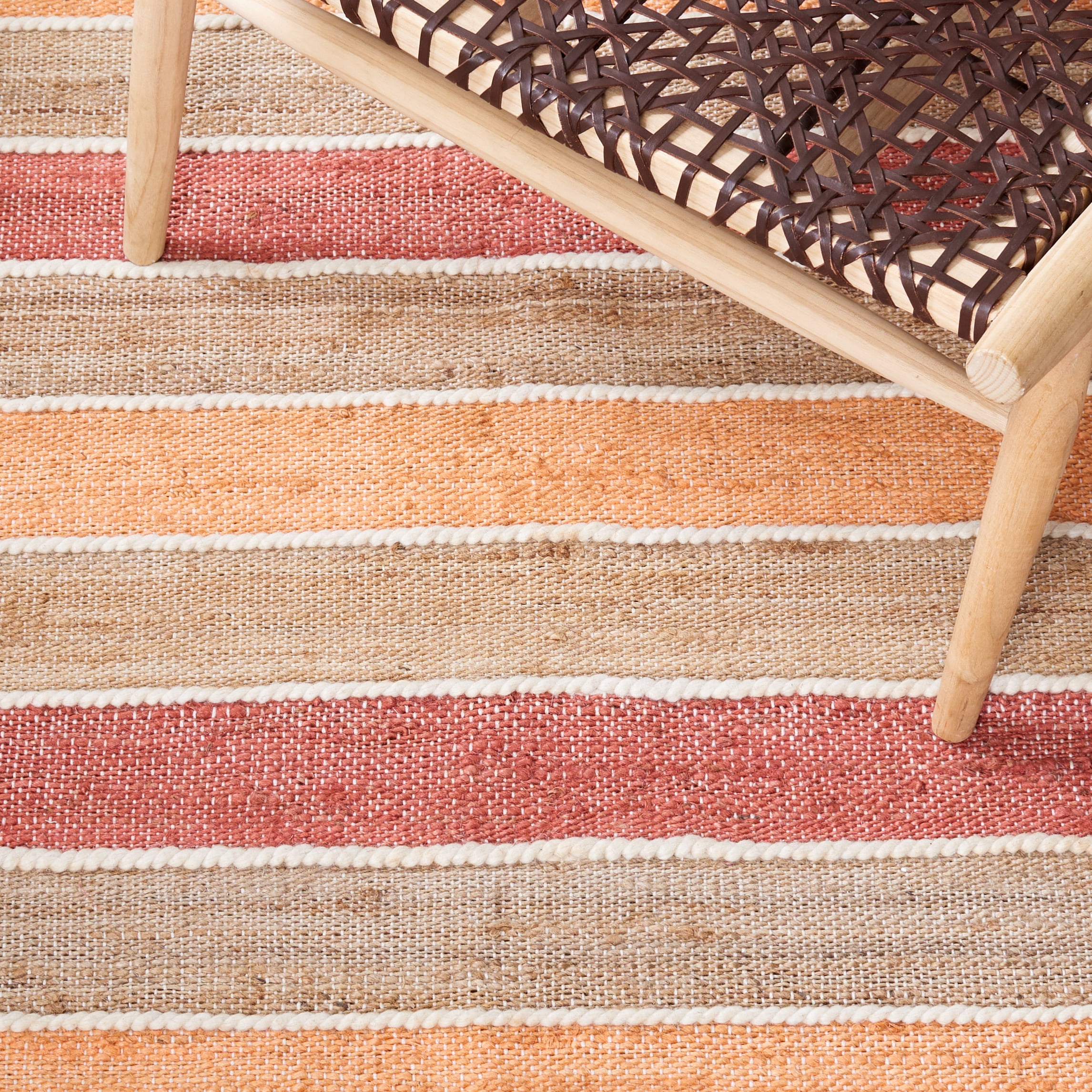 SAFAVIEH Striped Kilim Christiana Striped Area Rug, Rust/Red, 6' x 9'