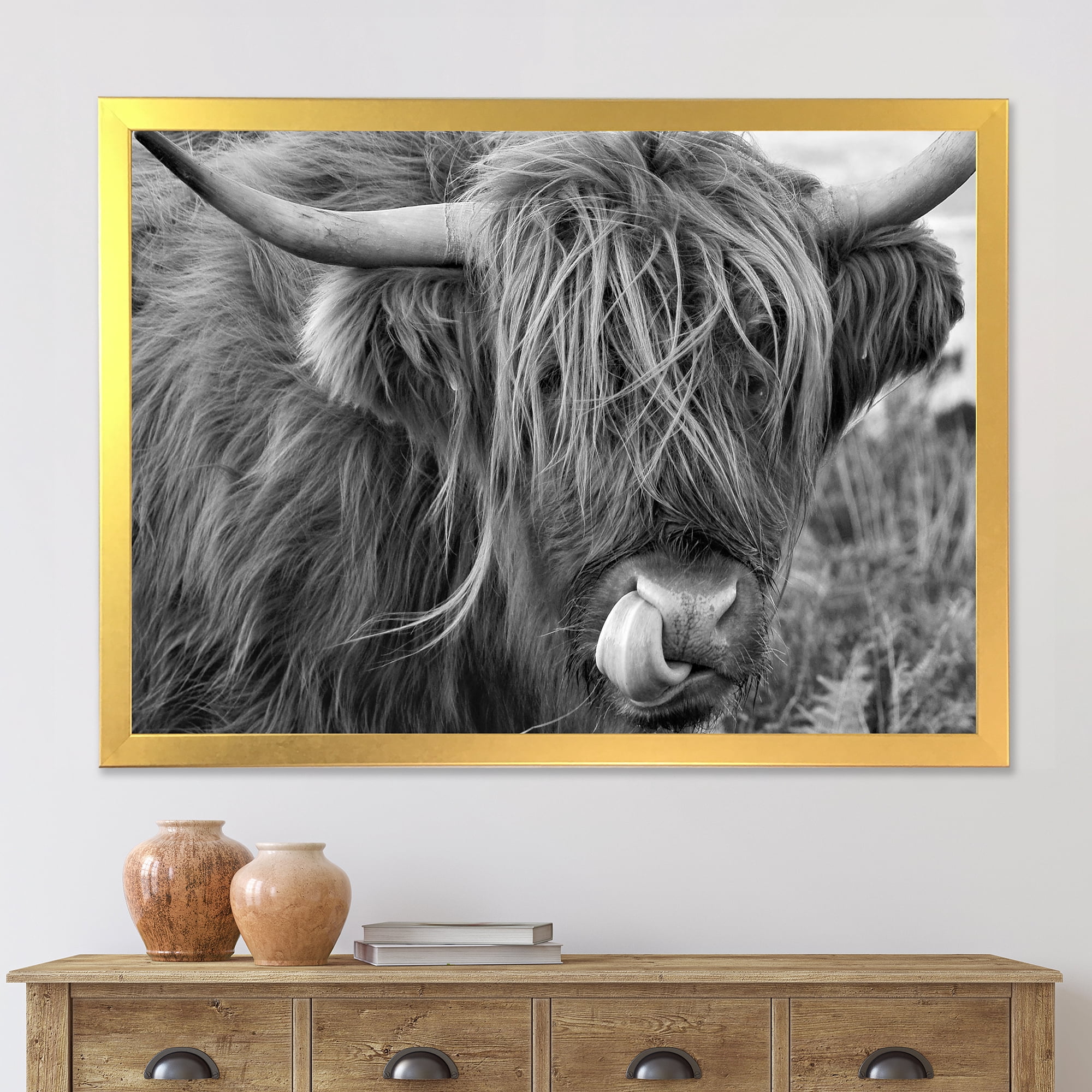 Designart 'Close Up Of Scottish Cow On Moorland II' Farmhouse Framed Art Print