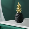 thumbnail image 4 of Fiudx Adorno de Piña Dorada, Diseño Artesanal de Resina, Detalles Exquisitos, Decoración Moderna para Sala de Estar, Vitrina Versátil, Uso En Oficina y Hogar, Tamaño 20 X 7,5 X 7,5 Cm, 4 of 6