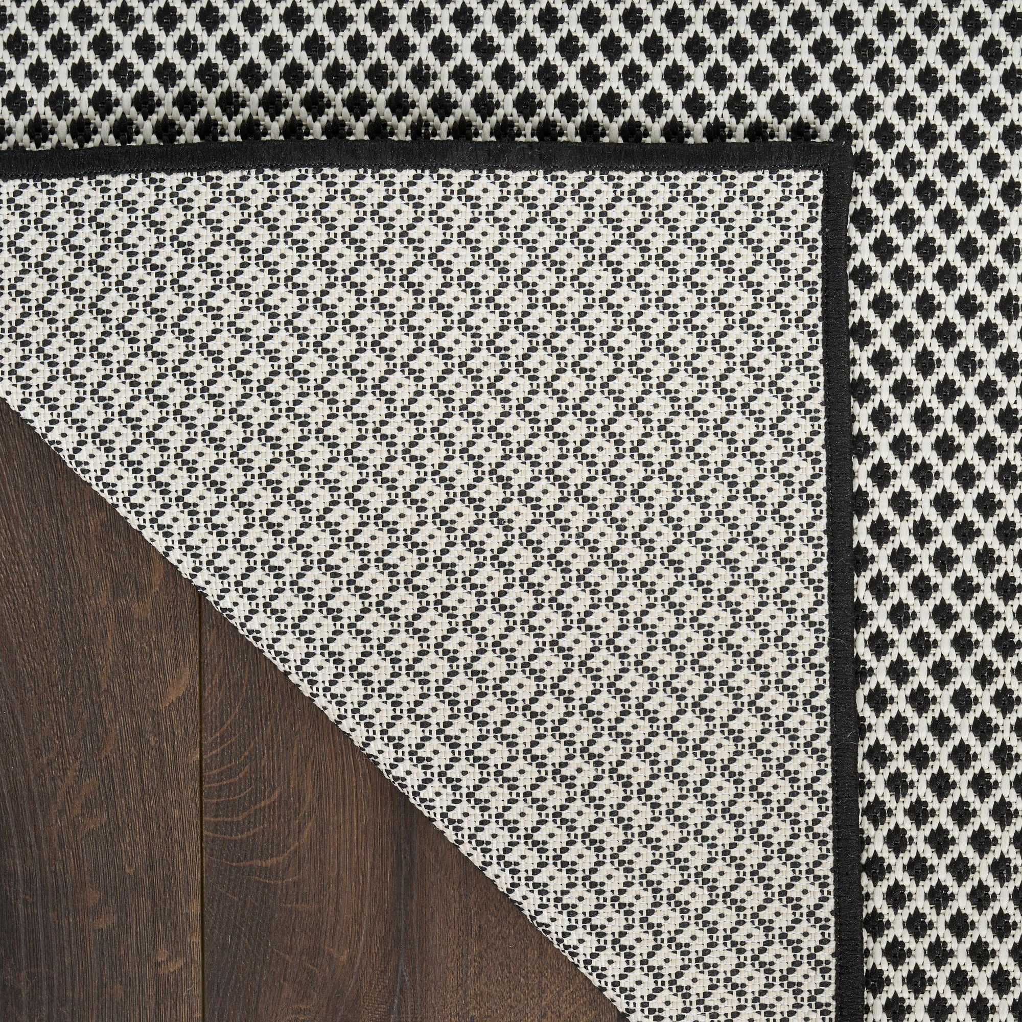 Nourison Courtyard 4' x 6' Black White Modern Rug