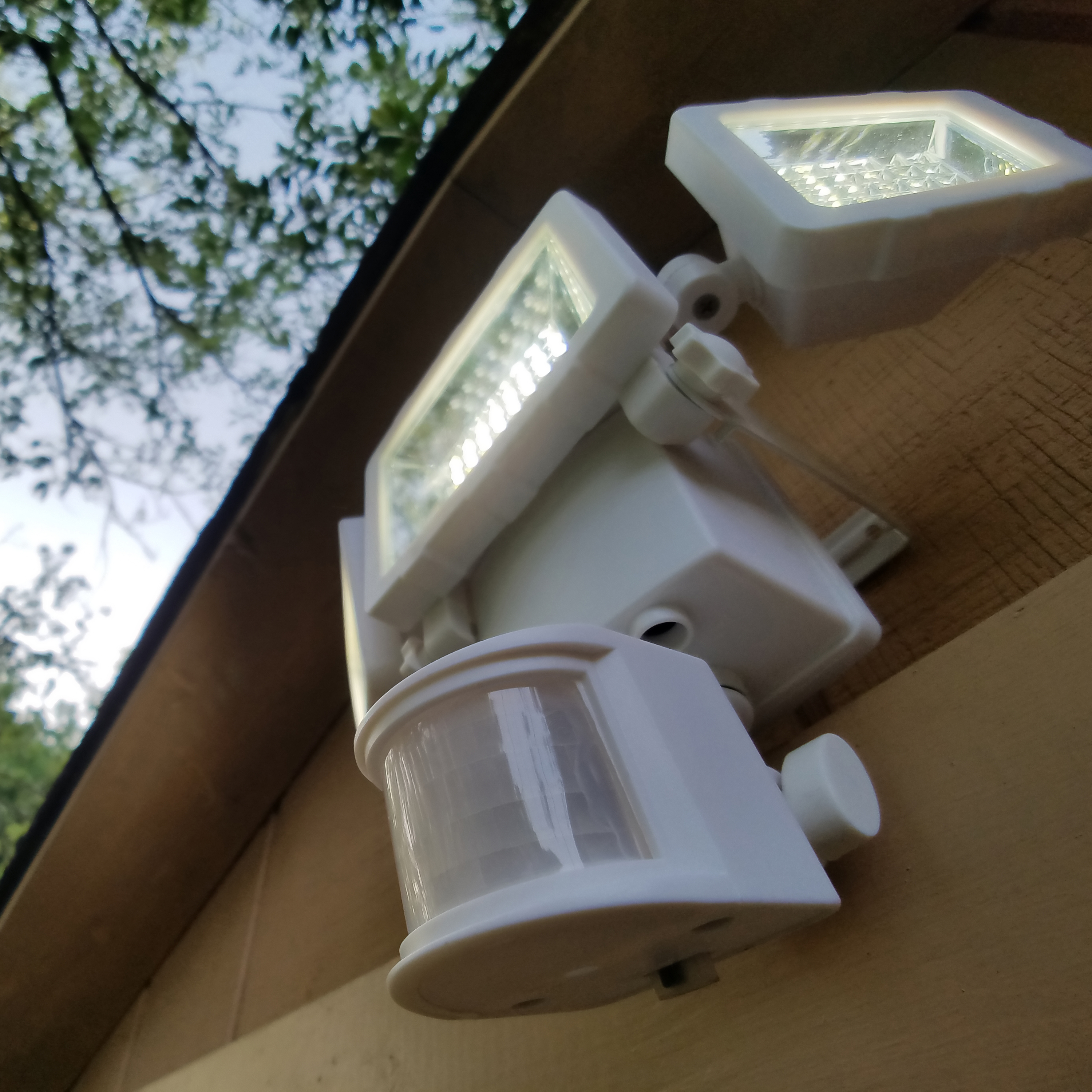 Westinghouse 2000 Lumen Triple Head Solar Security Light, Motion Activated (White Finish) - image 6 of 7