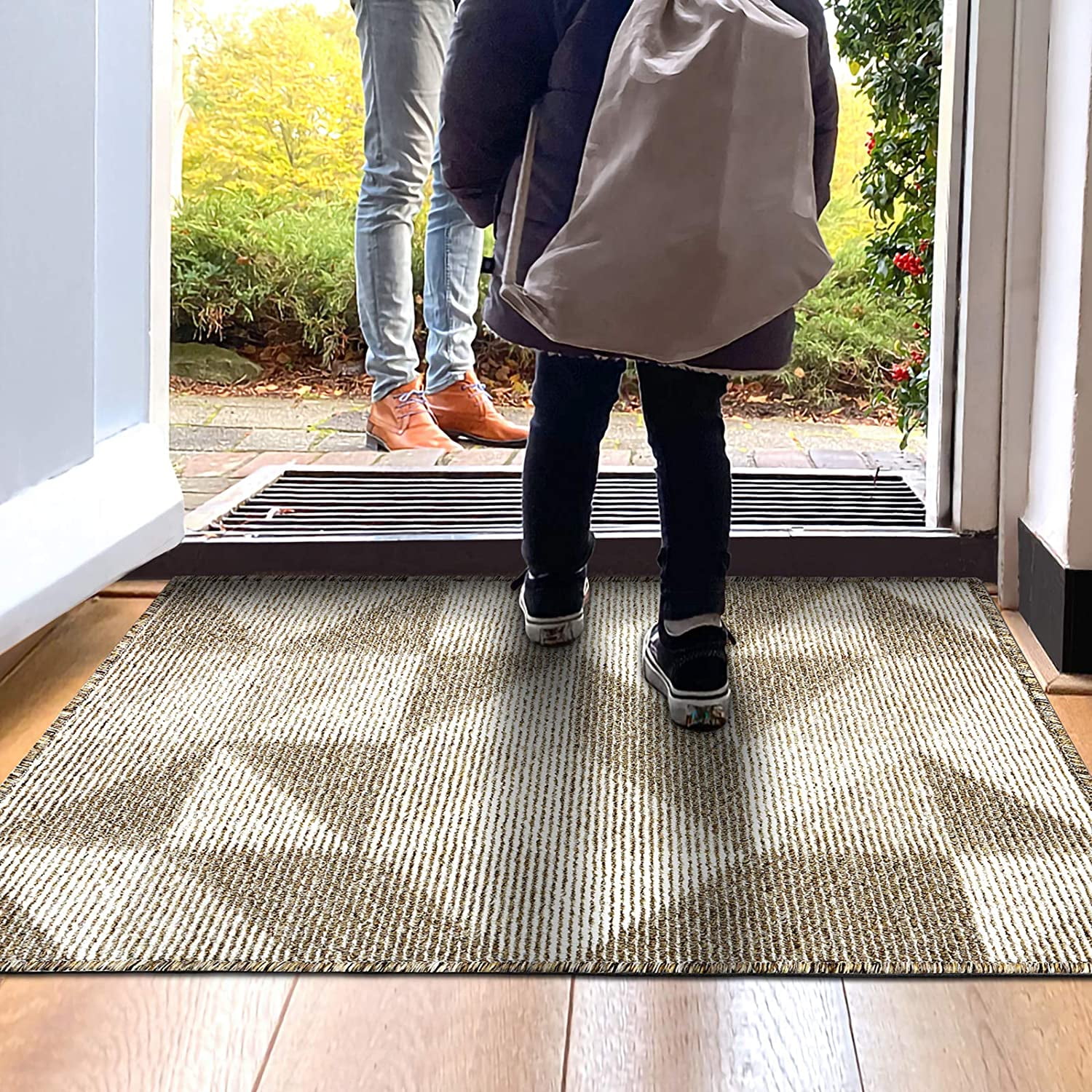 Indoor Doormat, Non Slip Absorbent Resist Dirt Entrance Rug, 24”x36” Machine Washable Low-Profile Inside Floor Door Mat,Brown
