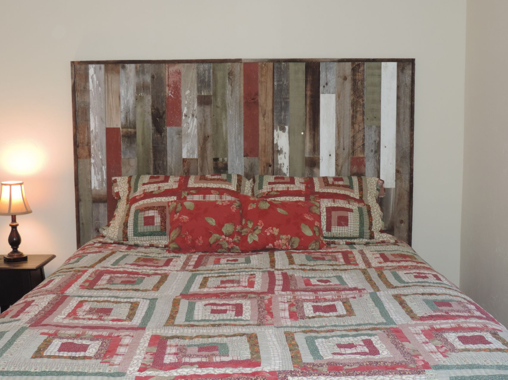Rustic Barnwood Bedroom Furniture, Reclaimed Wood King Size Bed