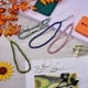 thumbnail image 3 of Correa para teléfono con dije de piedra turquesa, colgante para teléfono hecho a mano con cuentas de gema turquesa, cordón antipérdida., 3 of 9