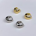 thumbnail image 5 of Pendientes geométricos pequeños de metal con diseño de cara redonda pulida en oro y plata Pendientes sencillos personalizados, 5 of 5