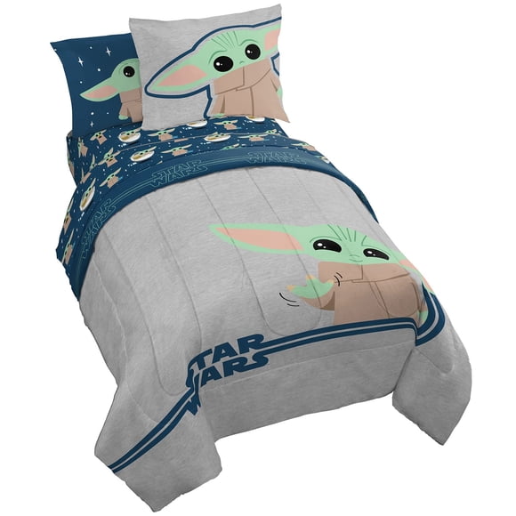 Jay Franco Star Wars The Mandalorian Hello Grogu Juego De Cama Tamaño Completo De 7 Piezas - Incluye Edredón Y Juego De Sábanas - Ropa De Cama Para Niños Súper Suave De Microfibra Resistente A La Deco