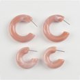 thumbnail image 1 of Estilo Tridimensional Tipo C Pendientes Distintivos Pendientes Acrílicos Color Caramelo para Mujer Pendientes Elegantes Pendientes Elegantes, 1 of 5