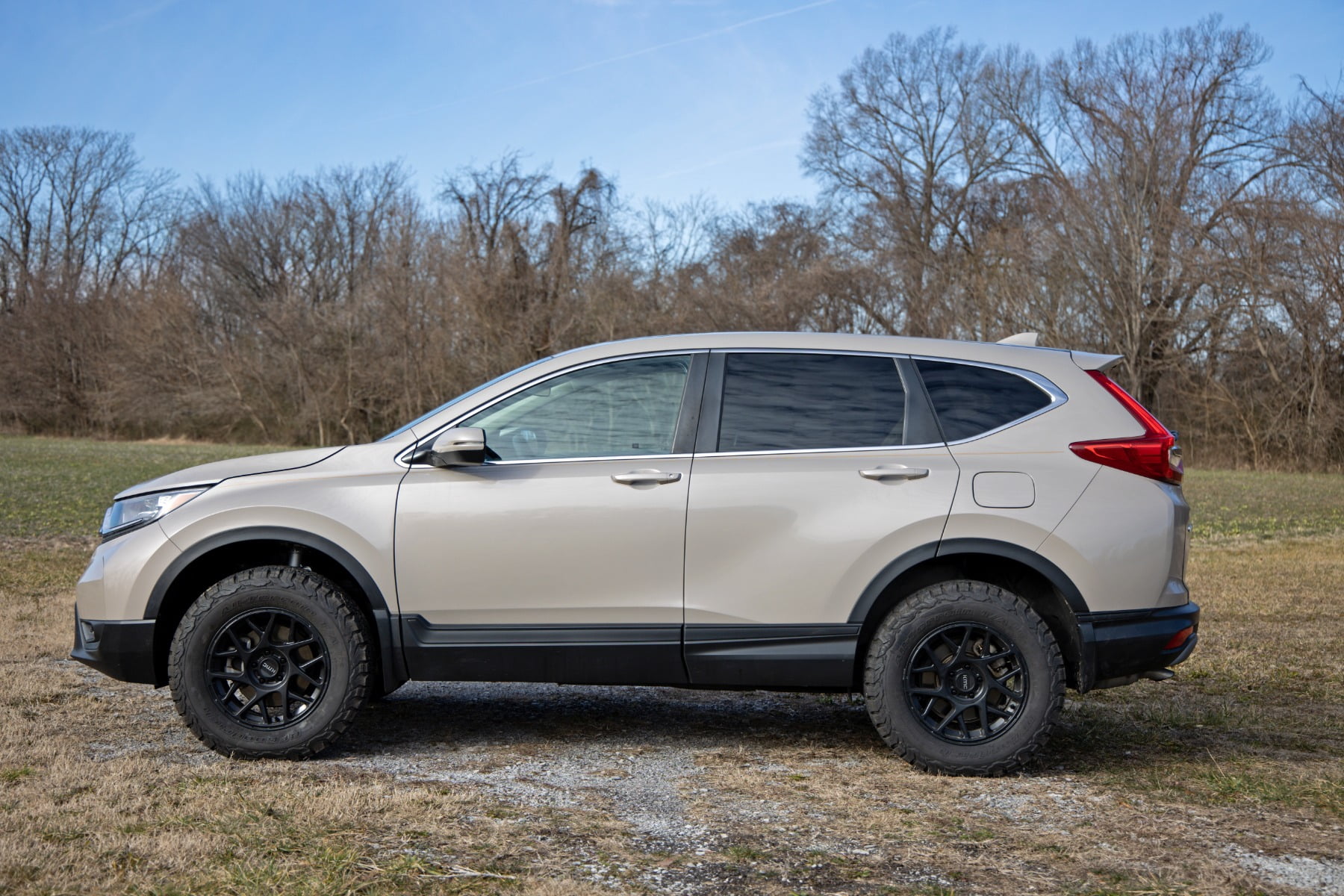 Rough Country 2" Lift Kit w/N3 Struts for 2017-2020 Honda CR-V - 98331