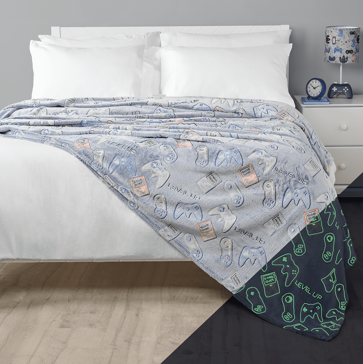 Your Zone Blue Gamer Plush Glow in the Dark Oversized Blanket, Twin/Full, 76" x 86", Kids