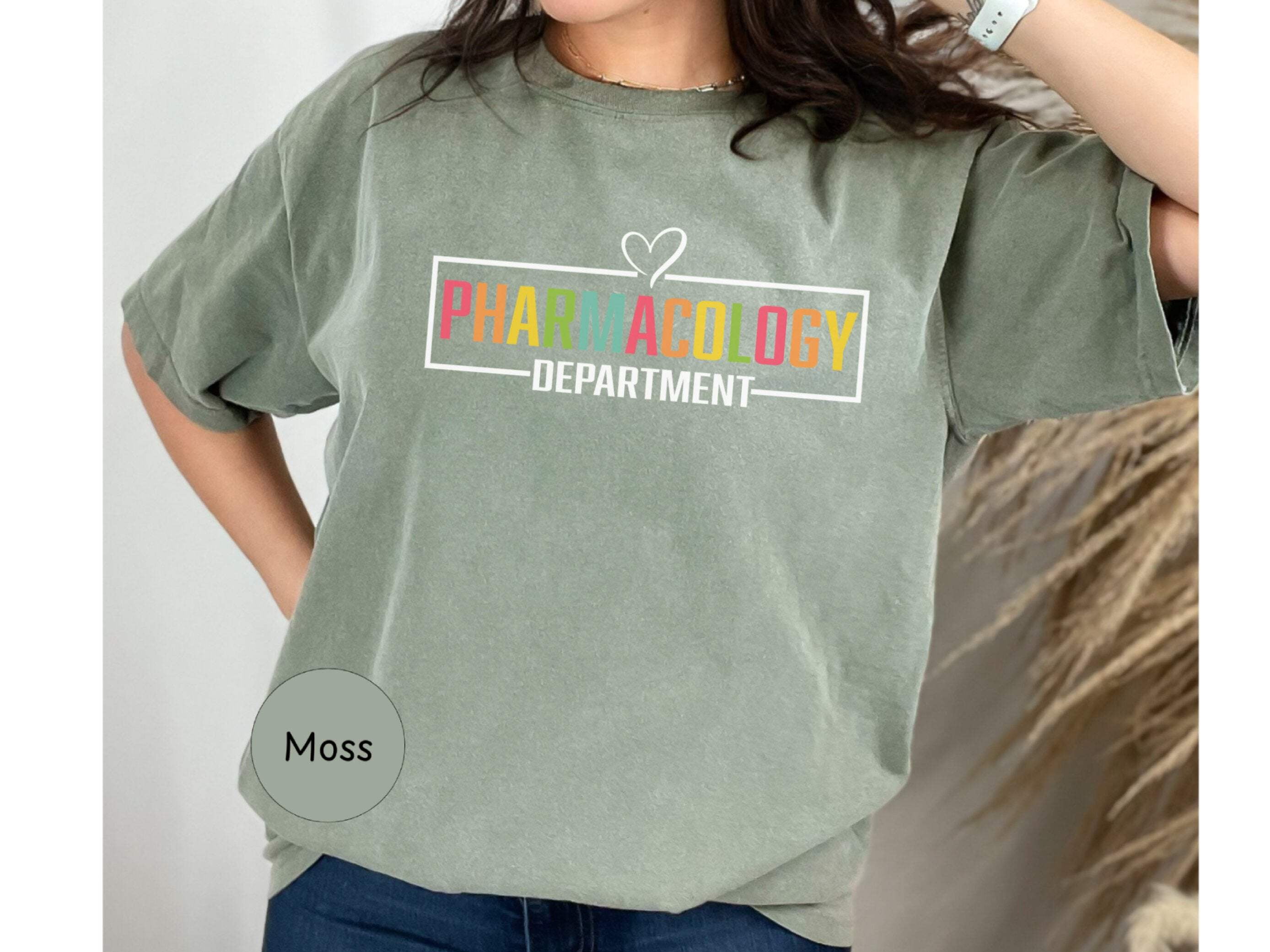 Retro Nurse T-Shirt | Cute Nursing Home  School Nurse Tee | Perfect Gift for Nurses