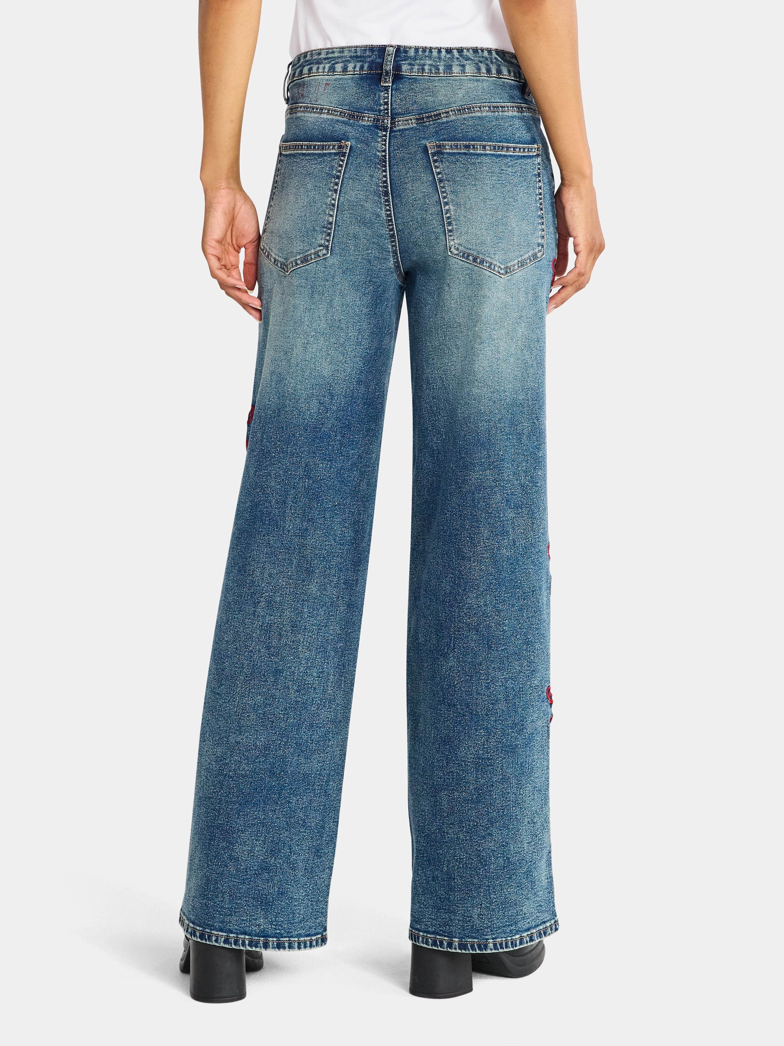Madden NYC Women's Ultra 90s Fit Jeans with Embroidery, 32" inseam, Sizes 00-18