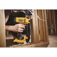 thumbnail image 4 of Kit de grapadoras DEWALT 20V MAX* para cables (DCN701D1) con accesorios, 4 of 8