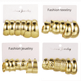 thumbnail image 4 of Conjunto de 3 piezas de pendientes con personalidad de metal dorado europeo y americano, pendientes creativos retro en forma de C, 4 of 4