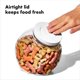 thumbnail image 4 of Recipiente para mascotas OXO Good Grips, 3.0 qt/2.8 L | Ideal para hasta 2 libras de golosinas | Rec, 4 of 6