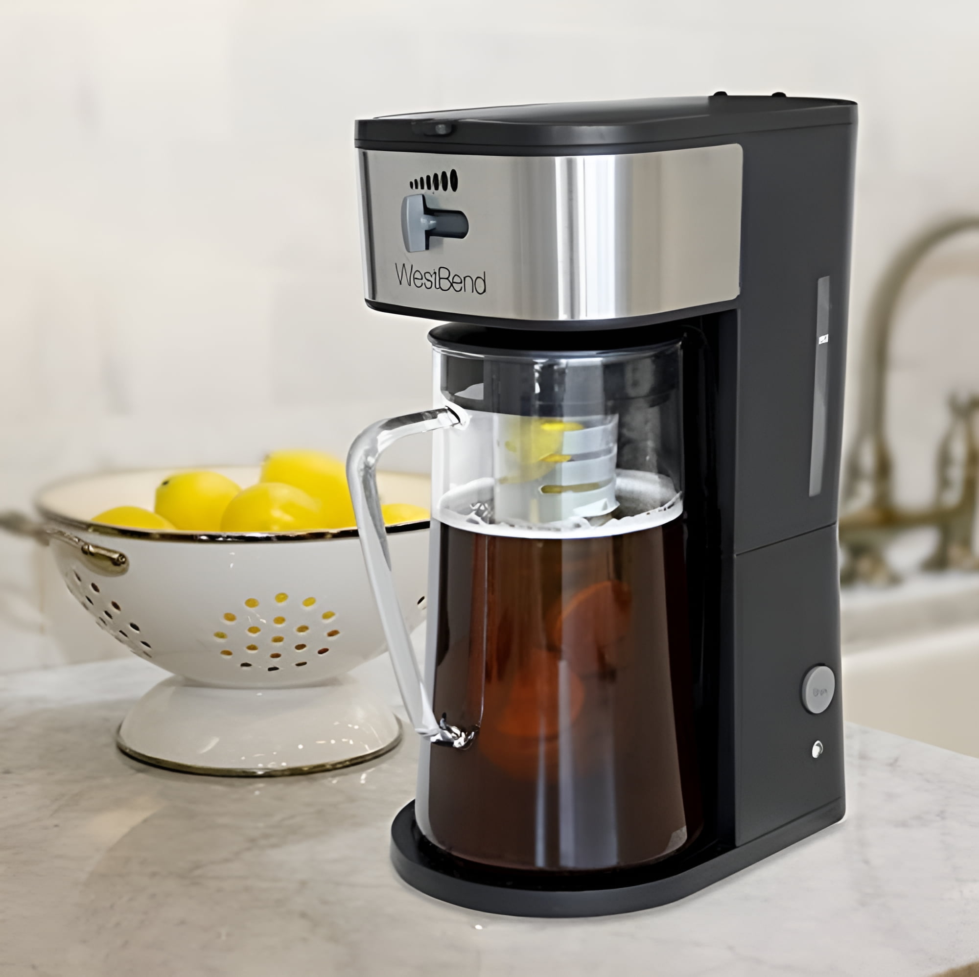 West Bend IT500 2.75 Qt.  Iced Tea and Iced Coffee Maker, Black