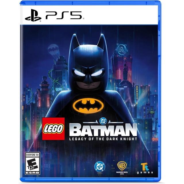 ps5 juego lego batman legacy of the dark knight videojuego, carátula frontal con figura LEGO de Batman centrada en 3/4 sobre el skyline nocturno de Gotham, logos de LEGO y PS5 visibles, título y calificación ESRB en la parte inferior; apto para fans de sets de construcción y juegos de acción.