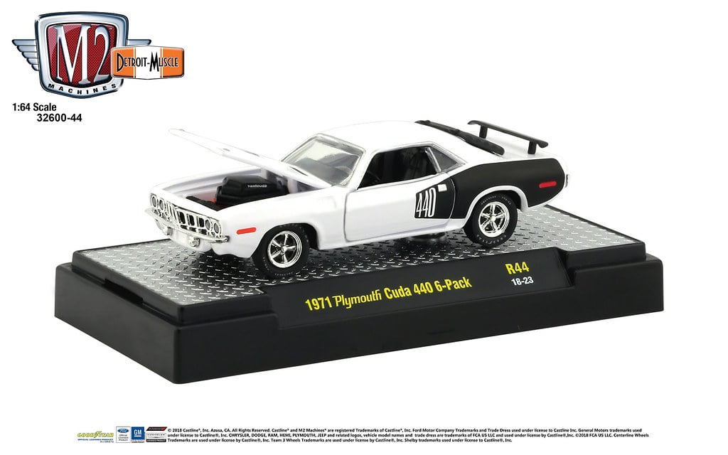 M2 MACHINES DETROIT-MUSCLE 1971 PLYMOUTH CUDA 440 6-PACK R44 