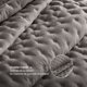 thumbnail image 3 of Smart Bamboo Colcha Doble Vista Bliss Confort Suave Lujosa y Fresca Con Fundas de Almohada King, 3 of 7