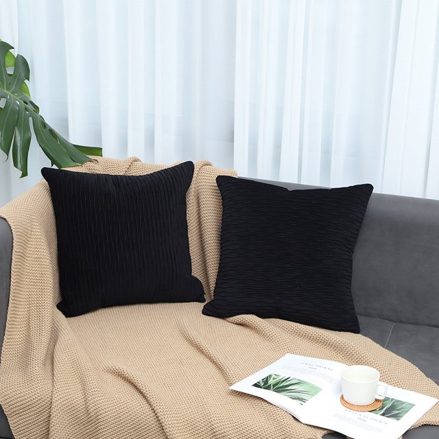 Paquete de 2 fundas de almohada decorativas de terciopelo supersuave con textura de estilo lujoso, funda de cojín para sofá, dormitorio, cuadrada, color negro, 18.0 x 18.0 in Sincero Hogar