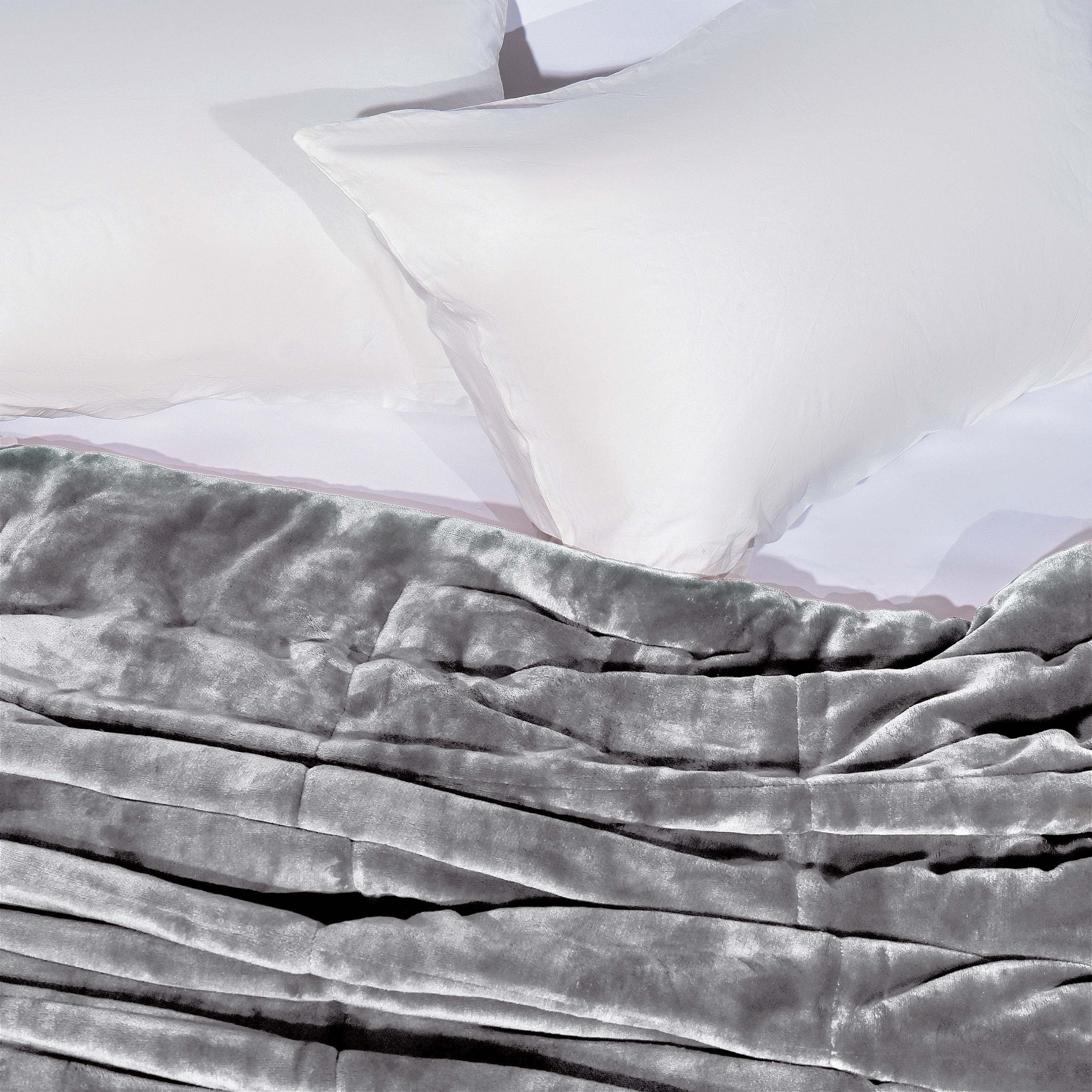 Vellux Plush Quilted Blanket, Queen, Grey