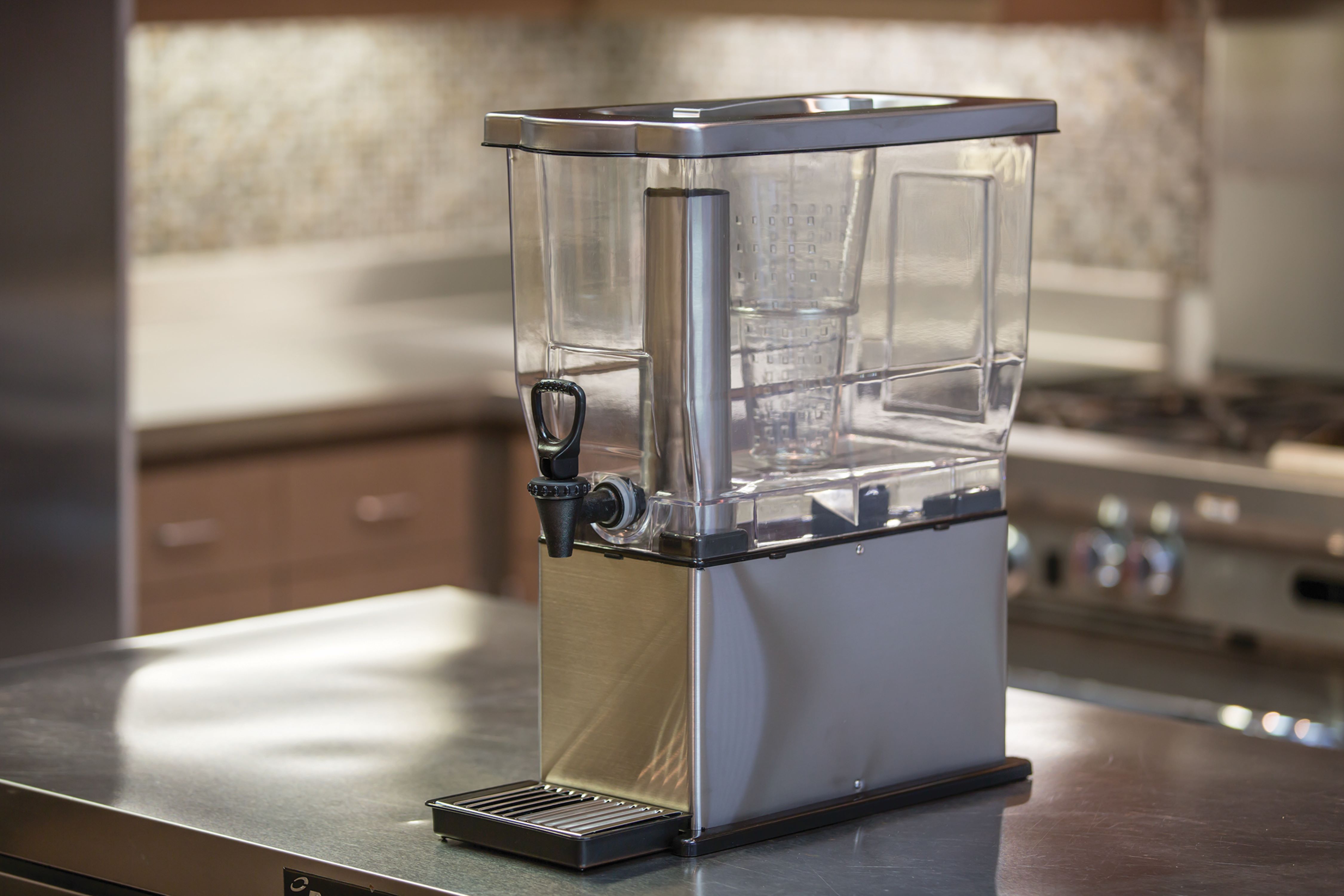 Service Ideas CBDT3SS Cold Beverage Dispenser, Rectangular, 3 Gallon, Silver