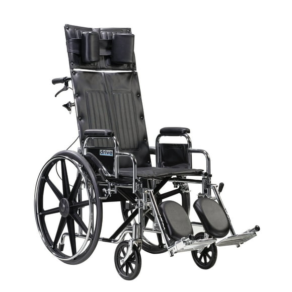 Silla de ruedas Drive Medical STD22RBDDA Sentra de alta resistencia con brazos de escritorio desmontables y reposapiernas abatibles, color negro