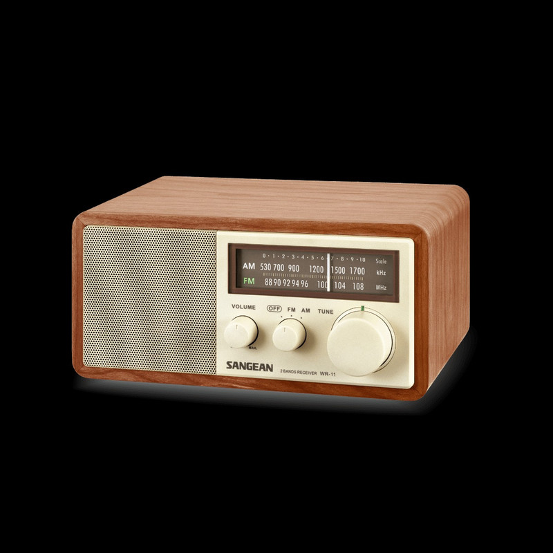 Sangean WR-11 Amfm Analog Wooden Cabinet Radio