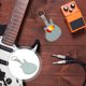 thumbnail image 4 of unbranded Bolsa Para Púas De Guitarra Con Original En Piel Y Metal Color Azul, 4 of 8
