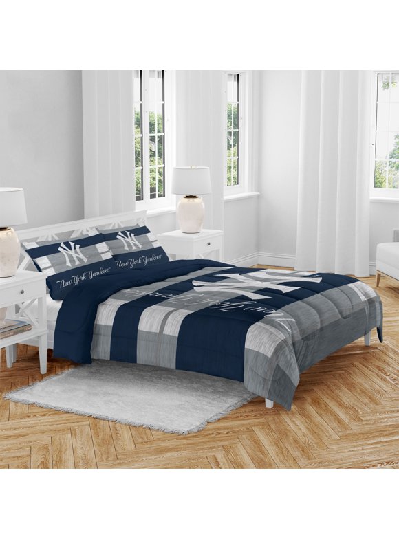 New York Yankees Bedding & Blankets in New York Yankees Team Shop