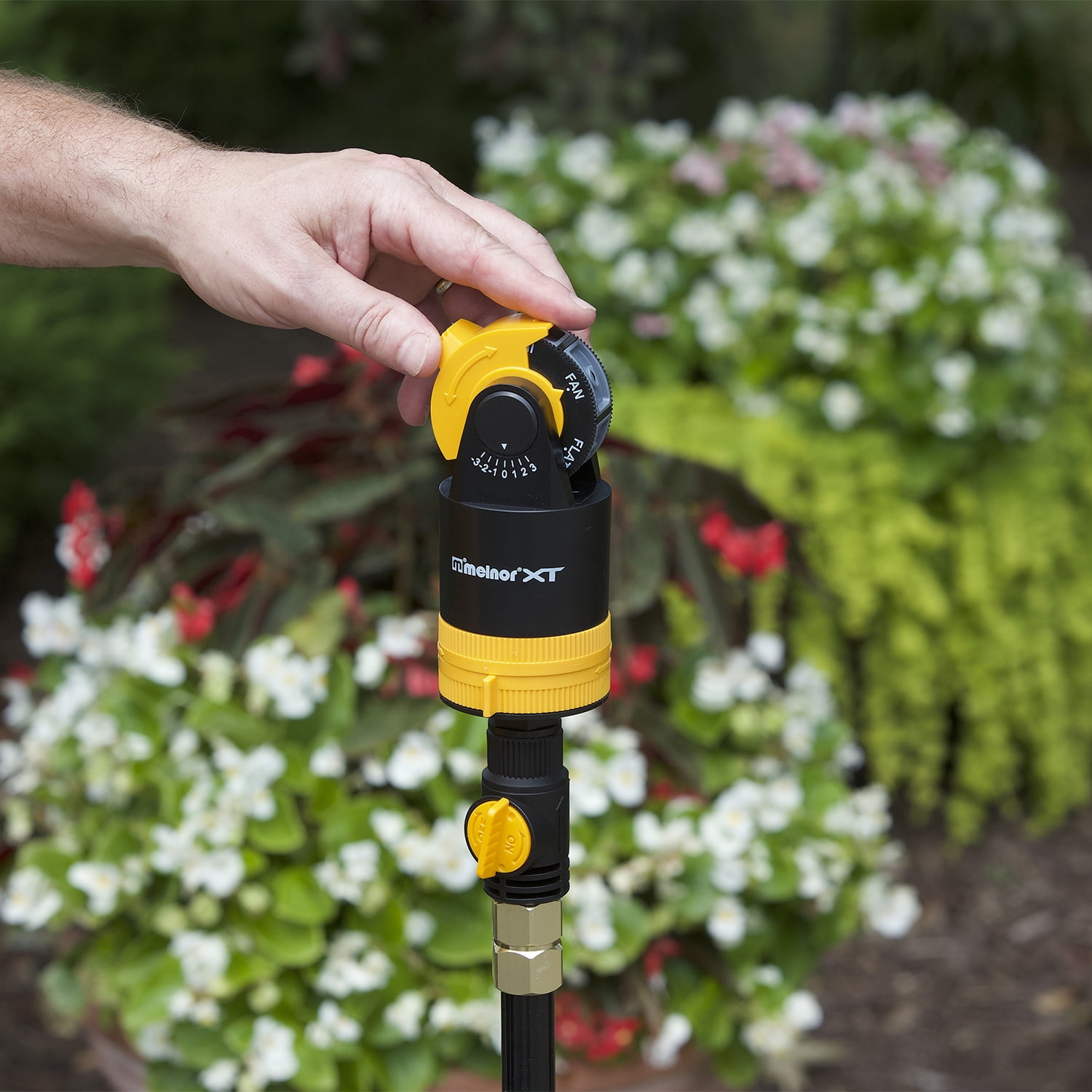 Melnor 6 Pattern Turbo Rotary Sprinkler with Flow Control on Tripod