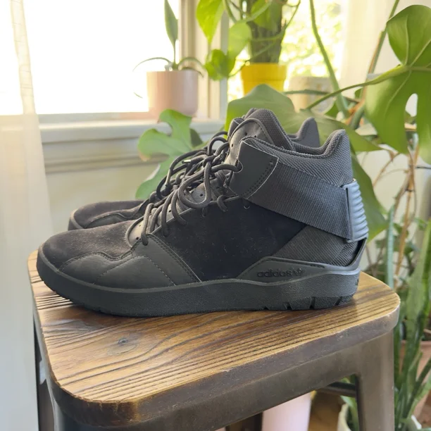 Ad-id-as High Top Sneakers CasualAthletic Shoes Fashion Sneakers MensSize 10.5