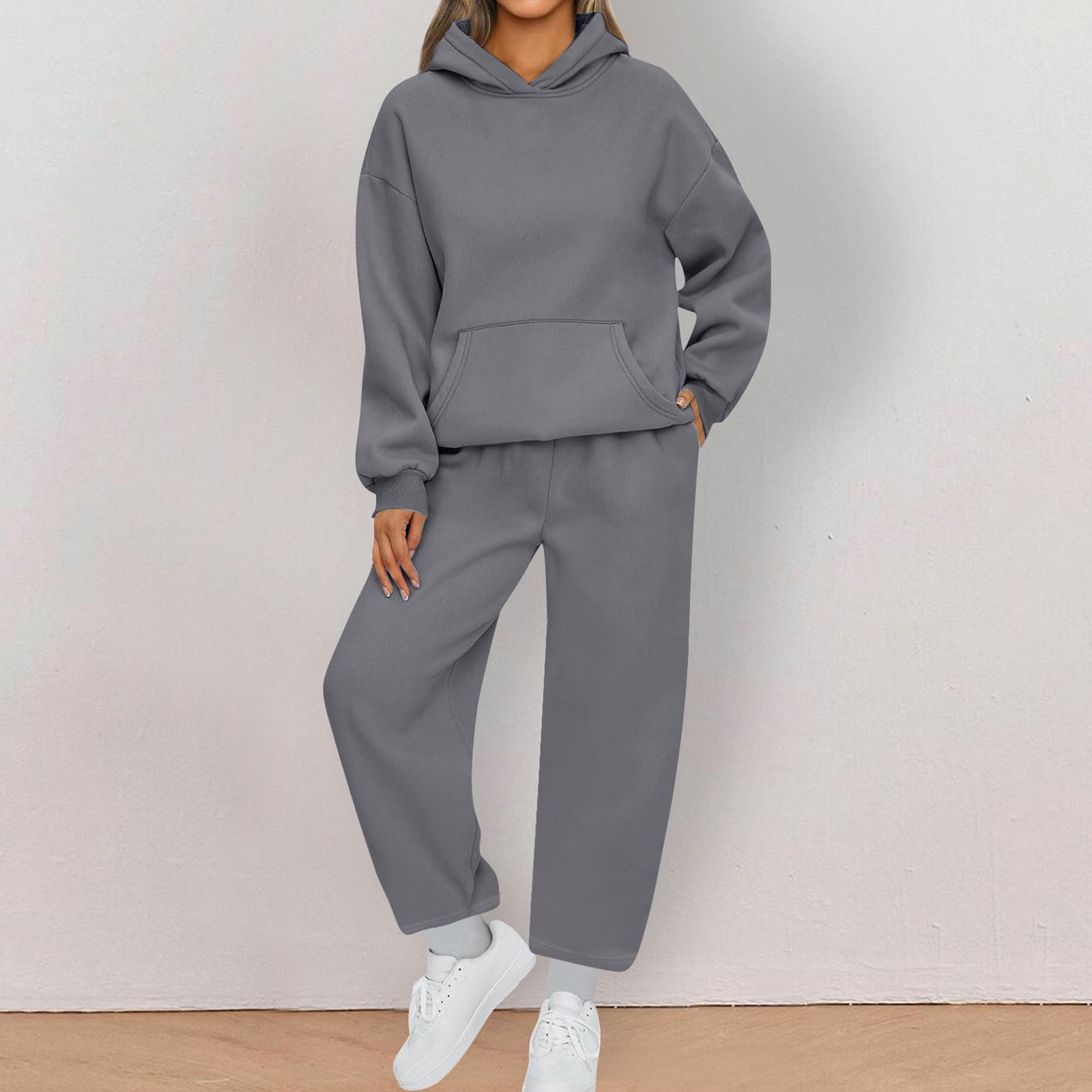 Facitisu Women's 2-Piece Sweatsuit Set – Oversized Hoodie & Jogger Pants, Casual Loungewear (Black, Small)