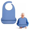 thumbnail image 1 of 1 paquete de babero de silicona lavable para adultos con bolsillo, protector de ropa impermeable, delantal reutilizable, recogedor de migas para la hora de comer oso de fresa  Hogar, 1 of 5
