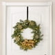thumbnail image 4 of Colgador de corona para puerta delantera, colgador de corona de puerta, gancho para decoraciones de coronas de otoño de Navidad, 4 of 5