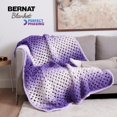 thumbnail image 4 of "Bernat® Fil de Phasage Parfait pour Couverture Polyester #6 Super Volumineux, 10,5 Oz/300 G, 220 Yards", 4 of 10