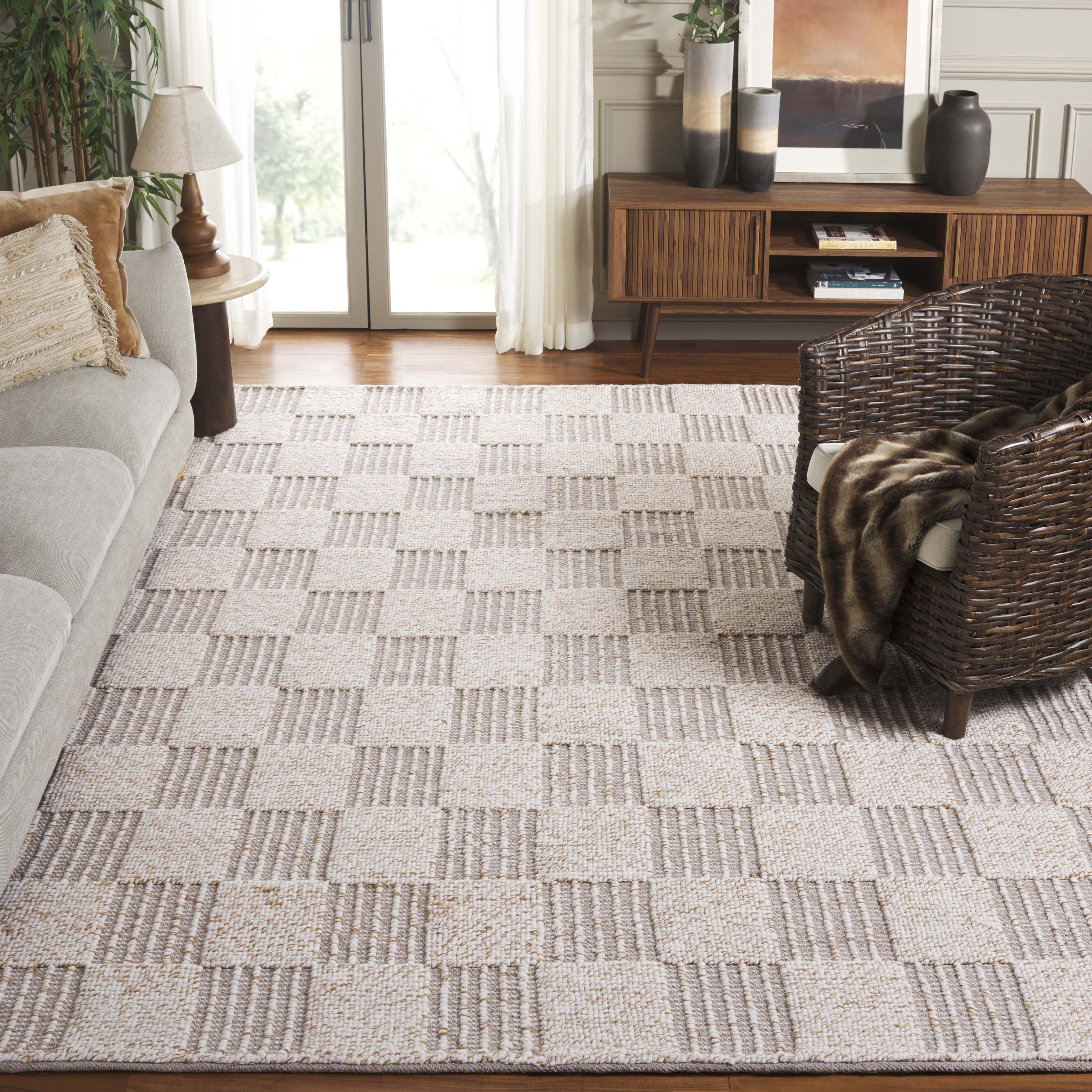 SAFAVIEH Natura Jannah Geometric Area Rug, Brown/Ivory, 8' x 10'