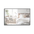 thumbnail image 1 of ESPEJO RECTANGULAR CON MARCO DE ALUMINIO COLOR NEGRO MATE DE 60X80CM, MARCA GRAVITA, 1 of 7