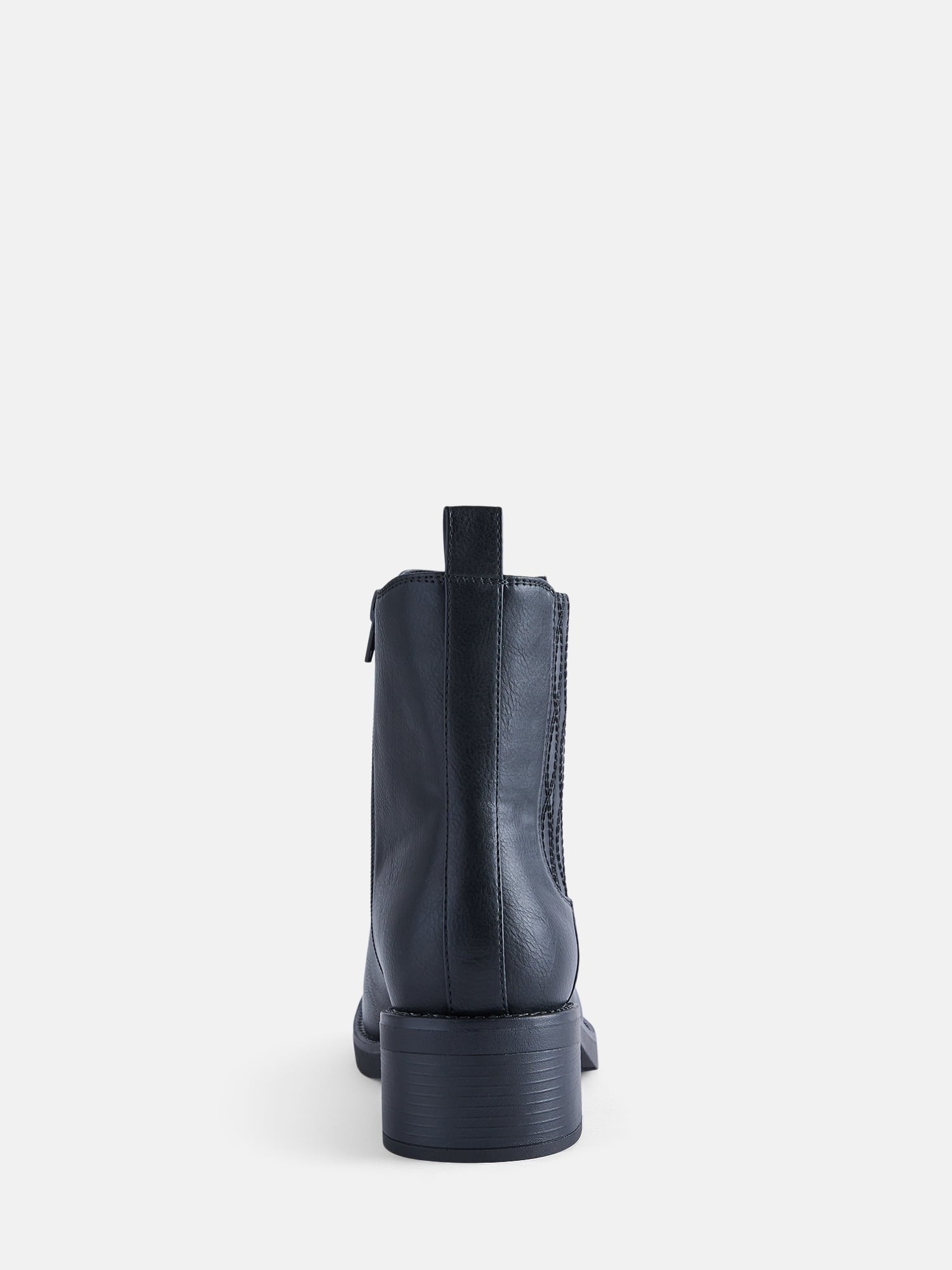 No Boundaries Women's Stitch Chelsea Booties