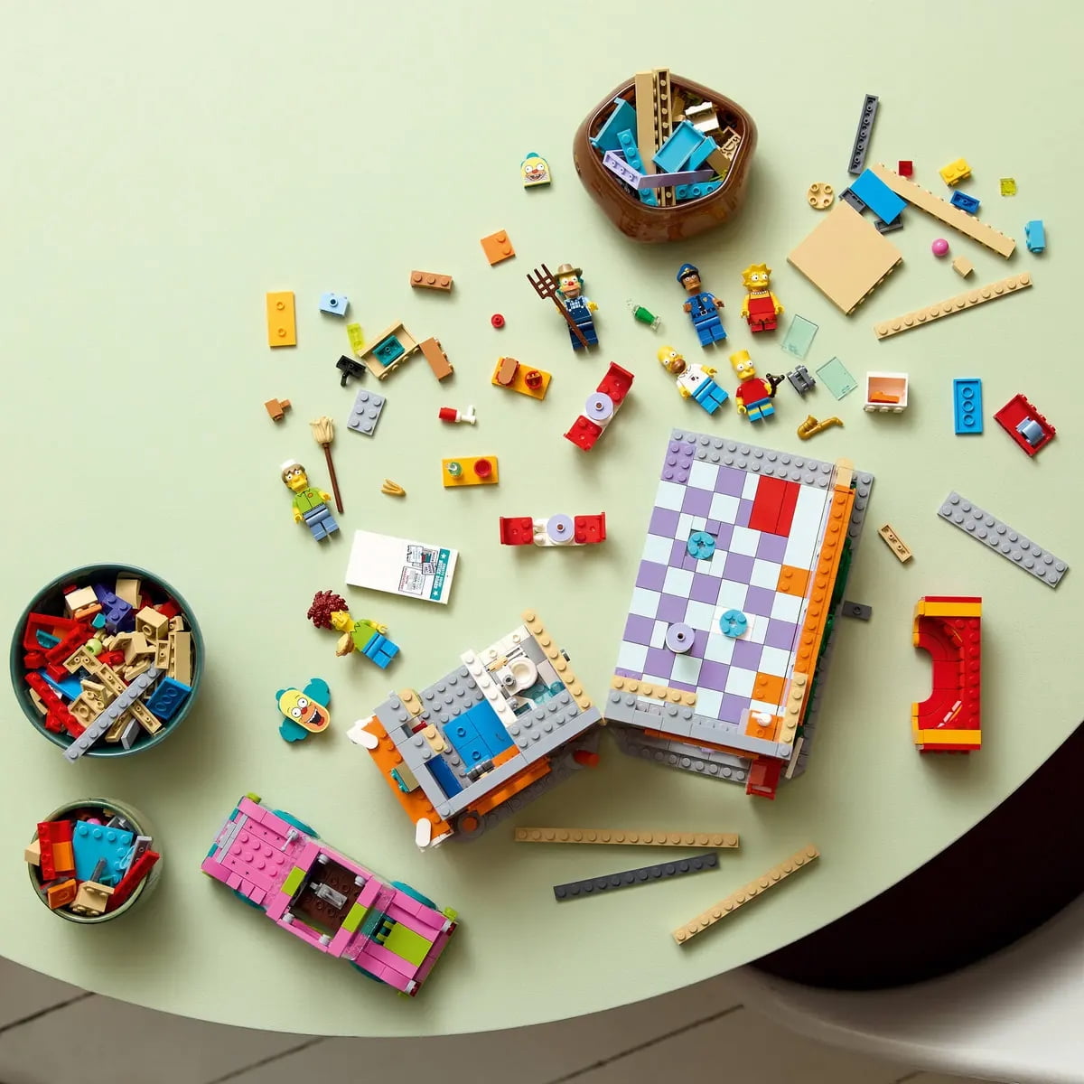 LEGO® Icons The Simpsons™: Krusty Burger 10352 Building Set – Collectible Display Model with Homer’s Clown Car and 7 Minifigures – 1,635 Pieces for Adult Fans of The Simpsons