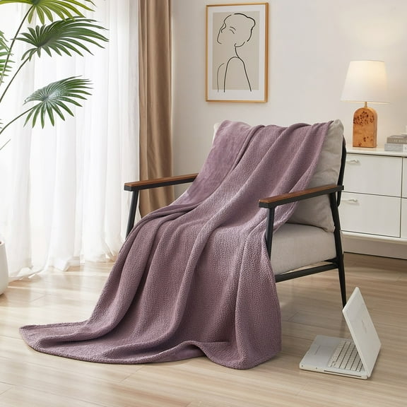 Mainstays Reversible Cozy Boucle Chenille Plush Throw, Purple 50" x 70"