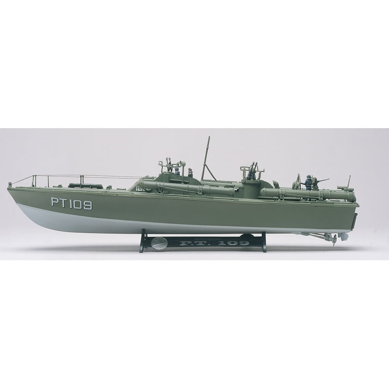 Revell PT-109 パトロール魚雷艇 1/72 Amazon.com: Revell 1: 72 Pt-109 P T Boat : Arts, Crafts & Sewing