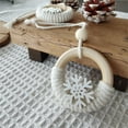 thumbnail image 4 of Adorno Colgante de Copo de Nieve Tejido a Mano En Madera con Cuerda de Algodón Trenzada, Ideal para Colgar En El Árbol de Navidad, La Pared o La Puerta. Decoración Festiva., 4 of 6